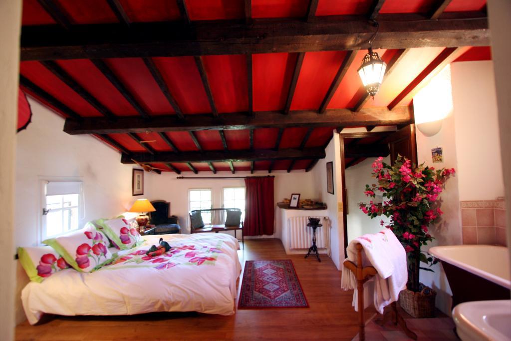 La Ferme Panzió Saint-Marc-Jaumegarde Szoba fotó
