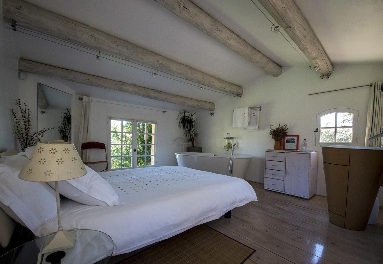La Ferme Panzió Saint-Marc-Jaumegarde Kültér fotó