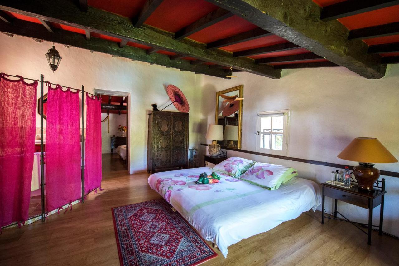 La Ferme Panzió Saint-Marc-Jaumegarde Kültér fotó