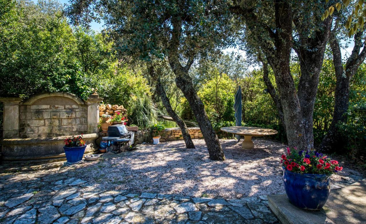 La Ferme Panzió Saint-Marc-Jaumegarde Kültér fotó